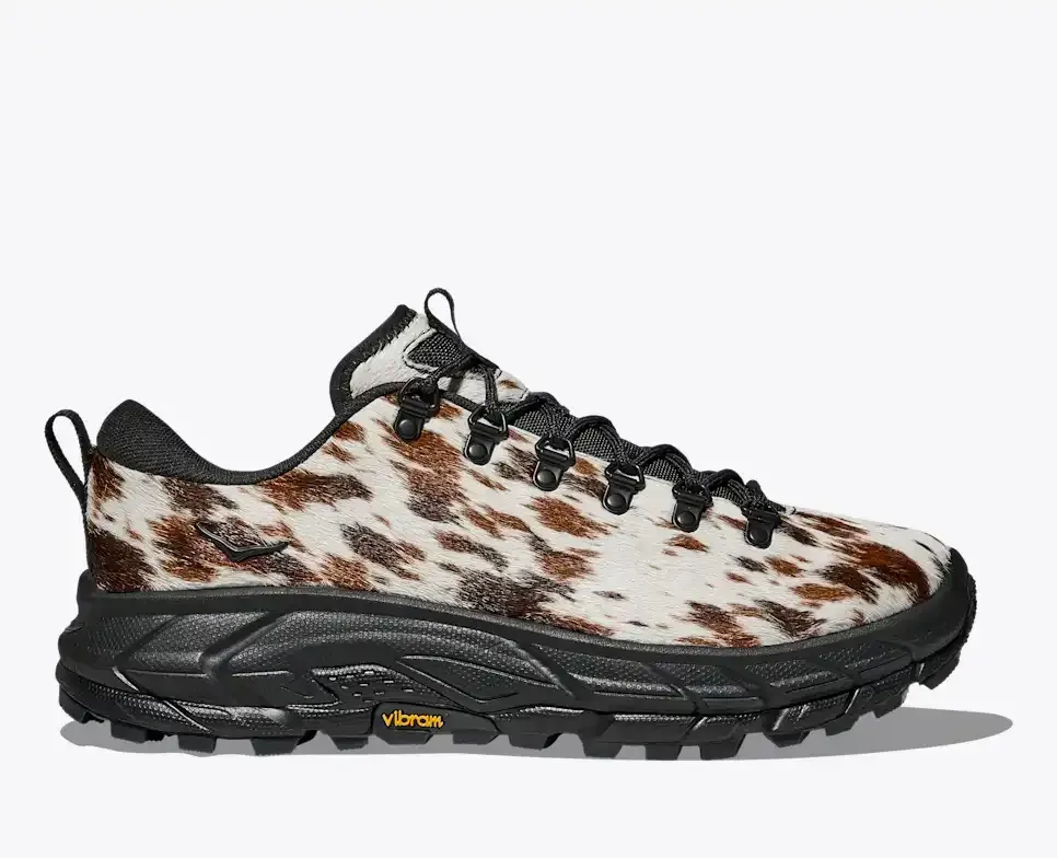 HOKA Tor Summit + Pirate Black
