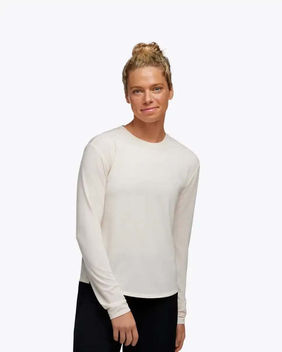 HOKA Essential LS Tee Eggnog